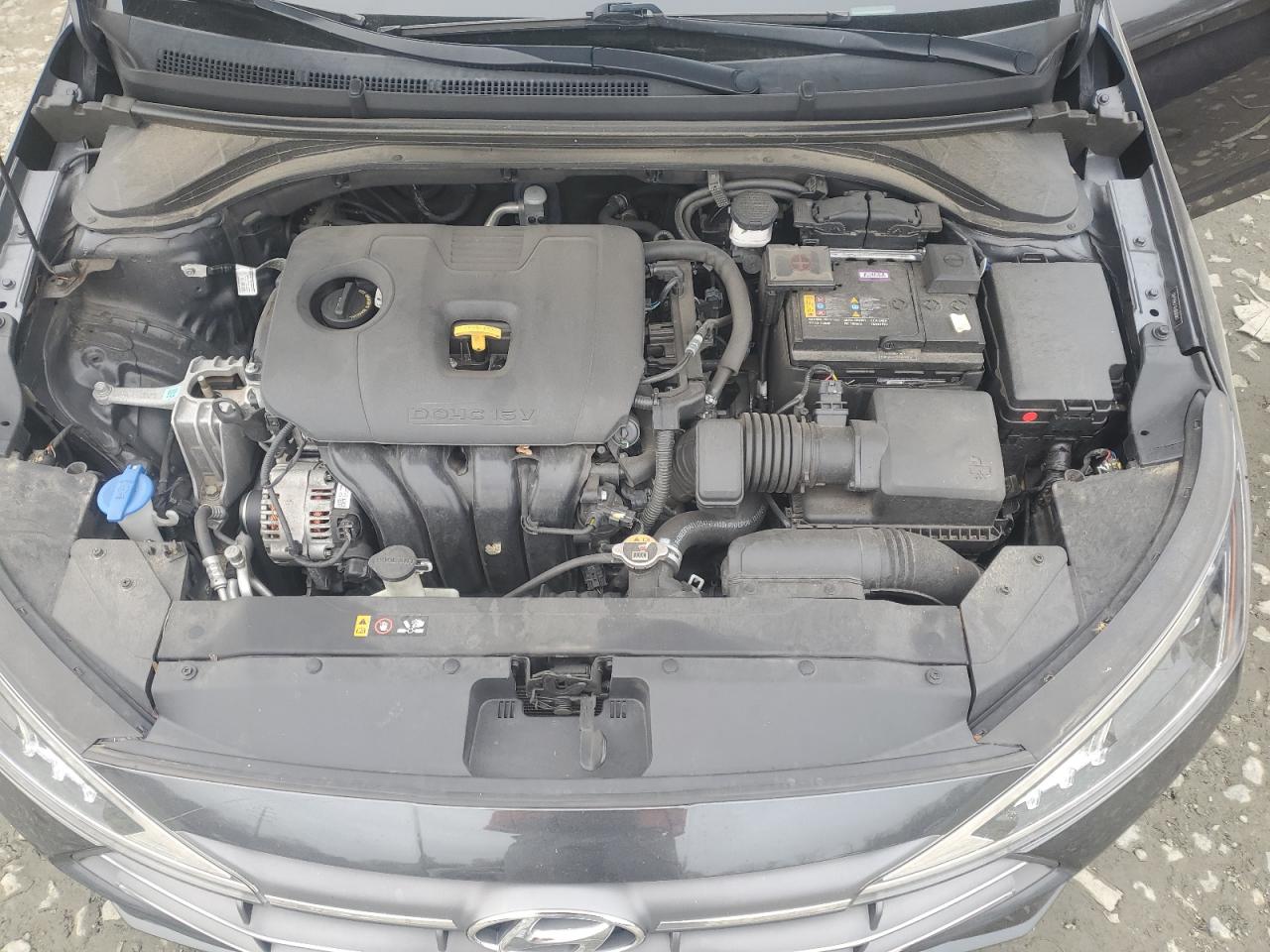 2020 Hyundai Elantra - Image 11