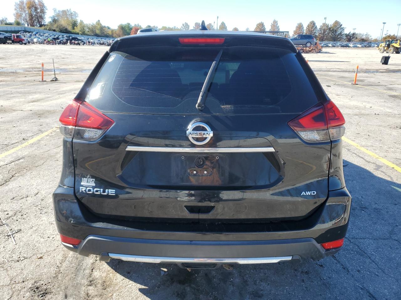 2018 Nissan Rogue S VIN: KNMAT2MV7JP553721 Lot: 80044404