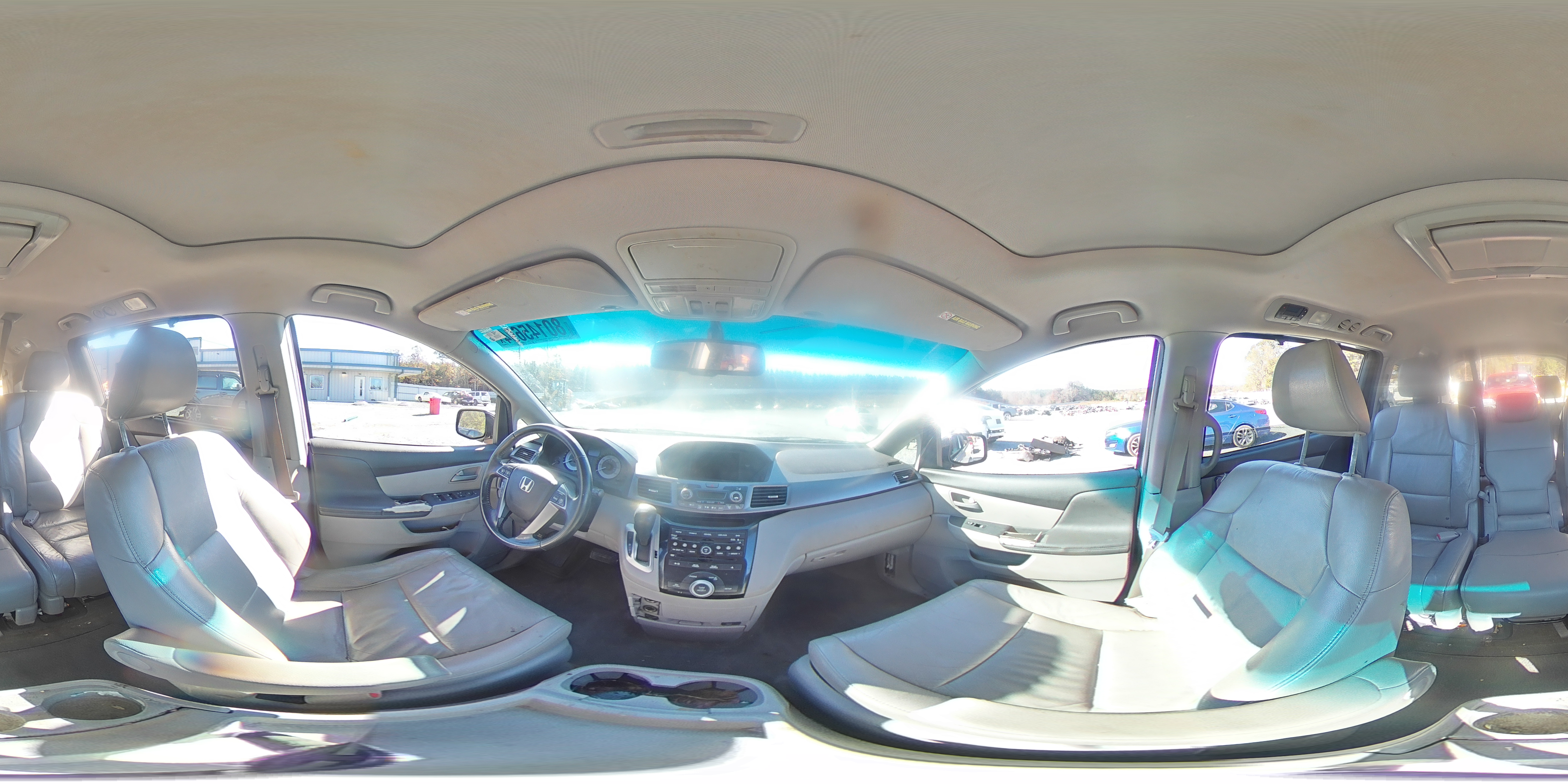 2011 Honda Odyssey - Image 14