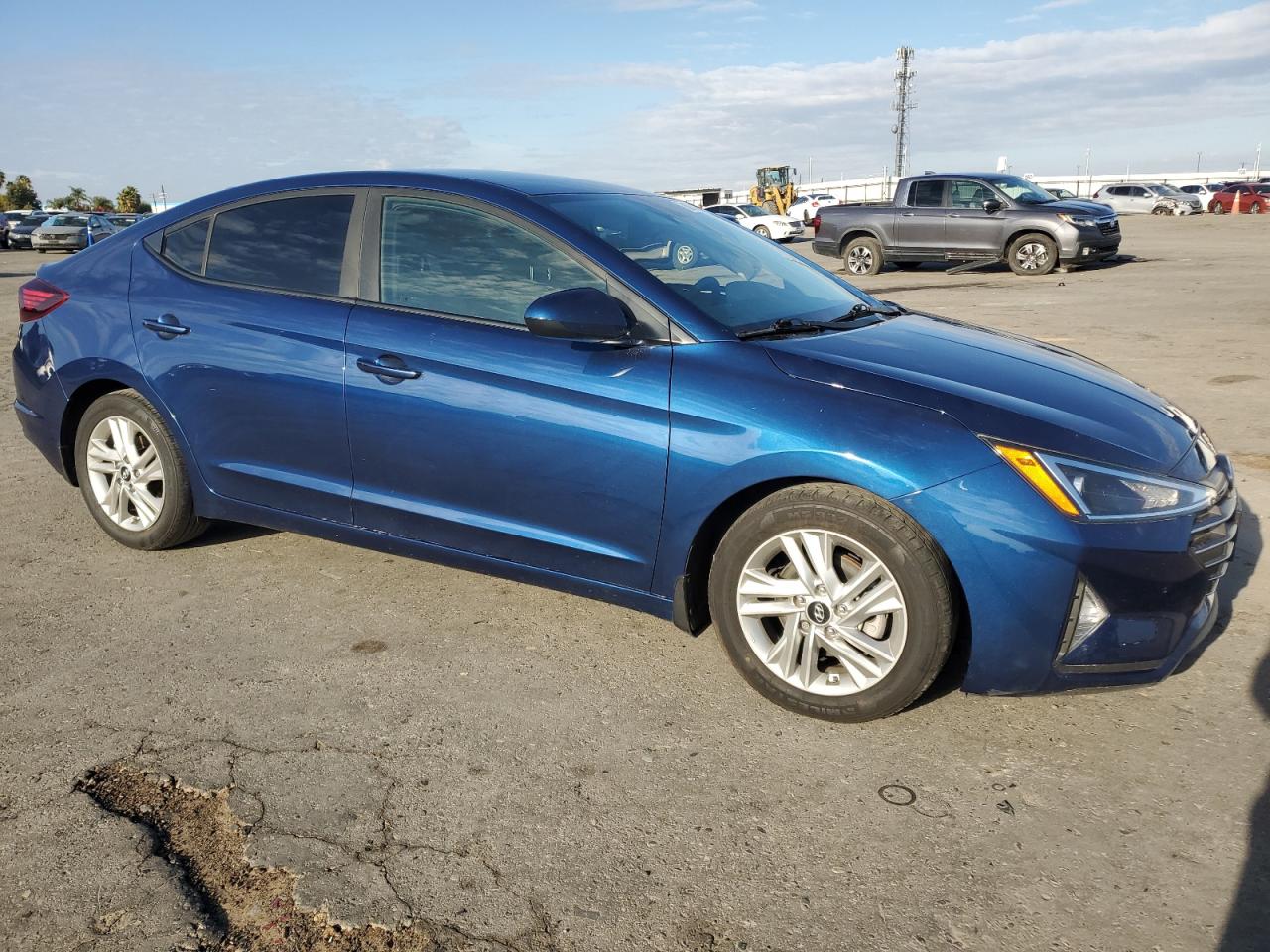2020 Hyundai Elantra - Image 4