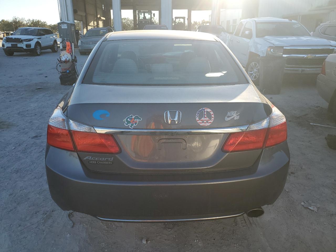 VIN 1HGCR2F37DA277651 2013 HONDA ACCORD no.6