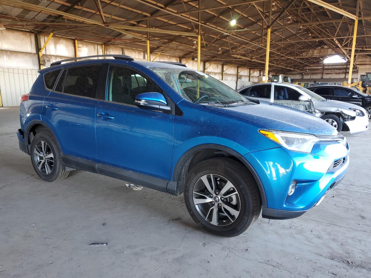 2017 Toyota RAV 4 - Image 4