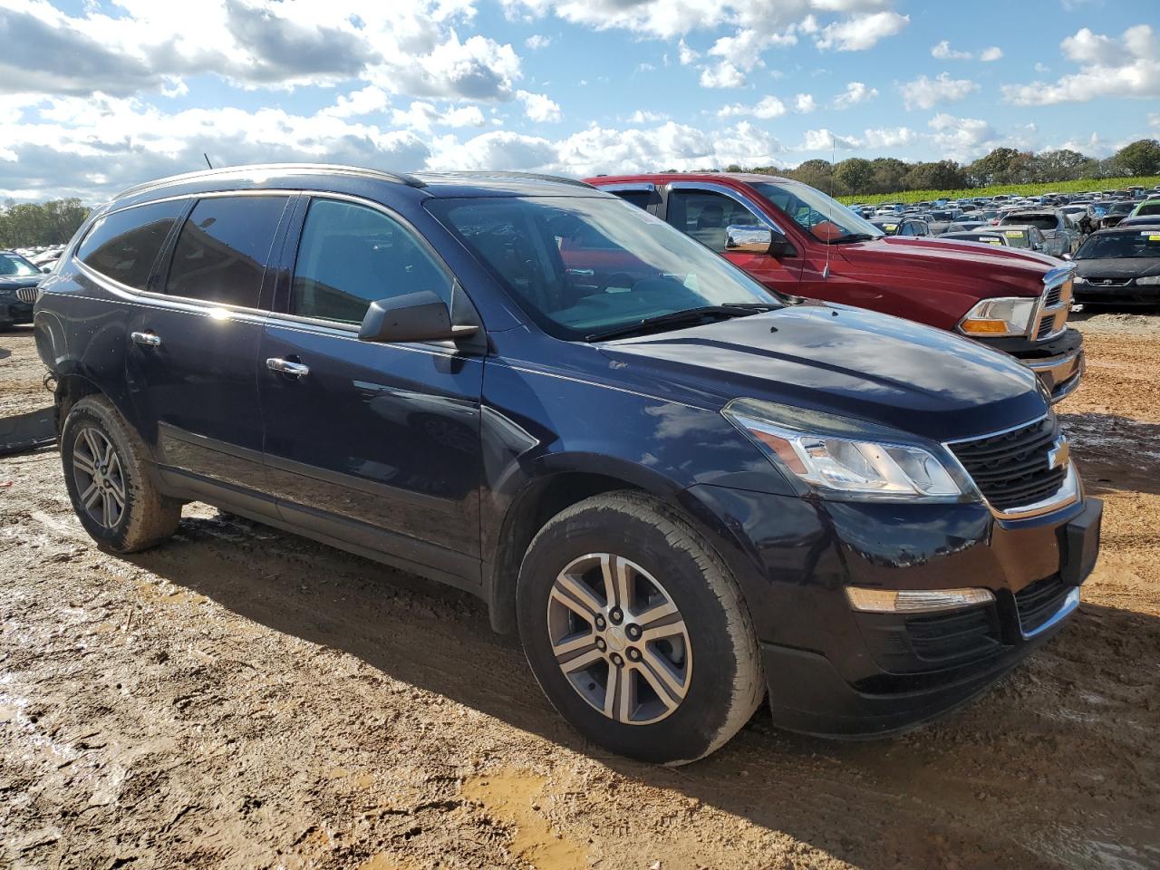 2017 Chevrolet Traverse - Image 4
