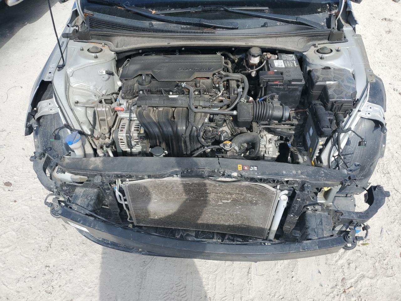2021 Hyundai Elantra - Image 11