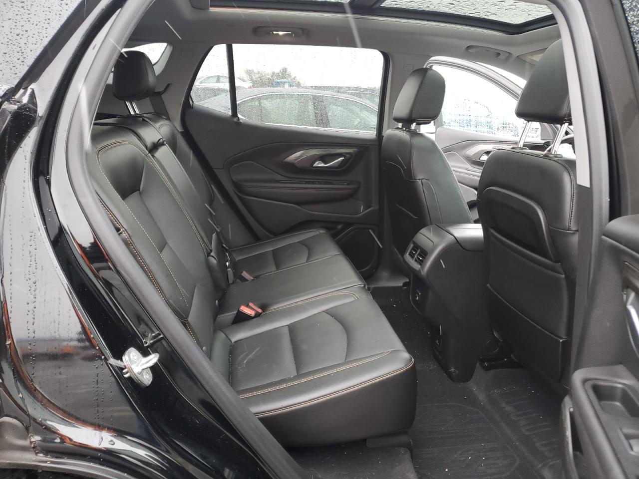 2021 GMC Terrain - Image 11