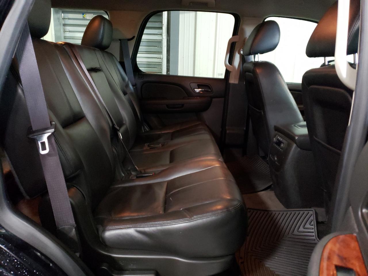 2014 Chevrolet Tahoe - Image 12