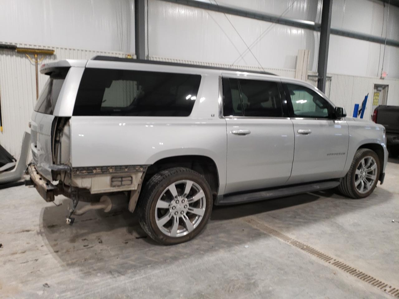 2015 Chevrolet Suburban - Image 3