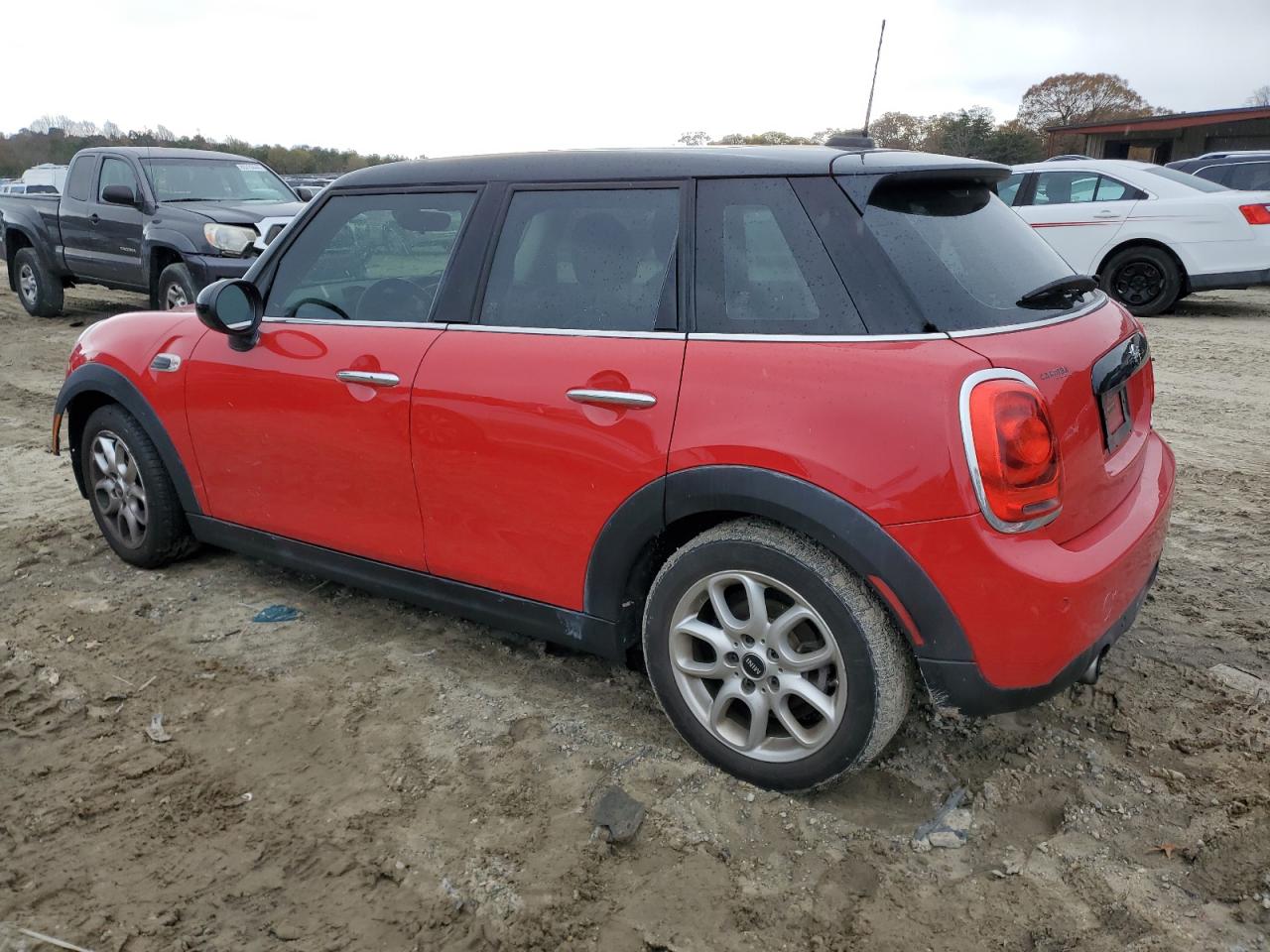 2019 MINI Cooper - Image 2