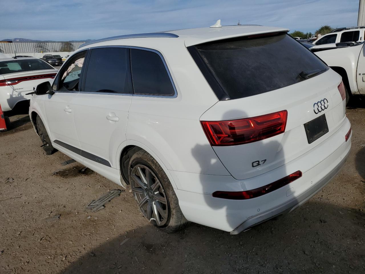 VIN WA1LHAF70JD046125 2018 AUDI Q7 no.2