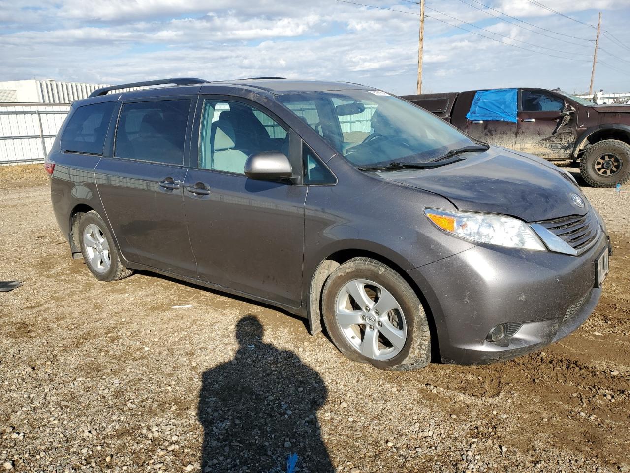 2016 Toyota Sienna - Image 4
