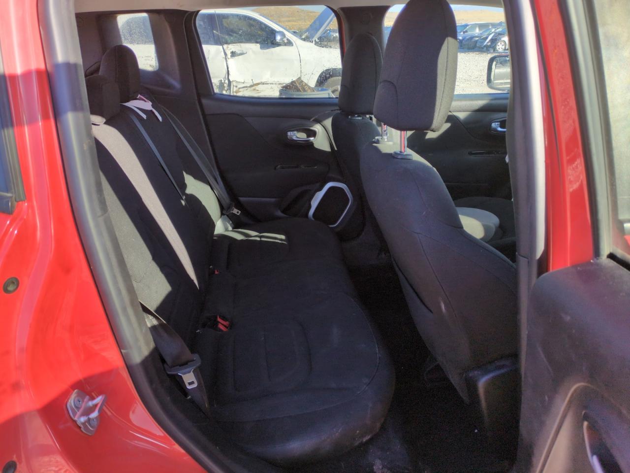 2018 Jeep Renegade - Image 10