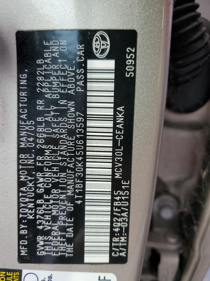 2005 Toyota Camry - Image 12
