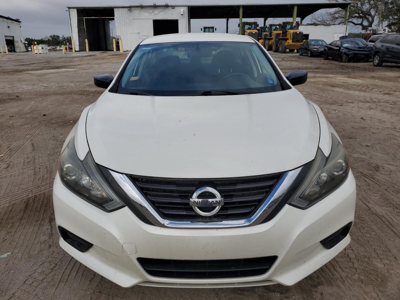 VIN 1N4AL3AP5GC207412 2016 NISSAN ALTIMA no.5