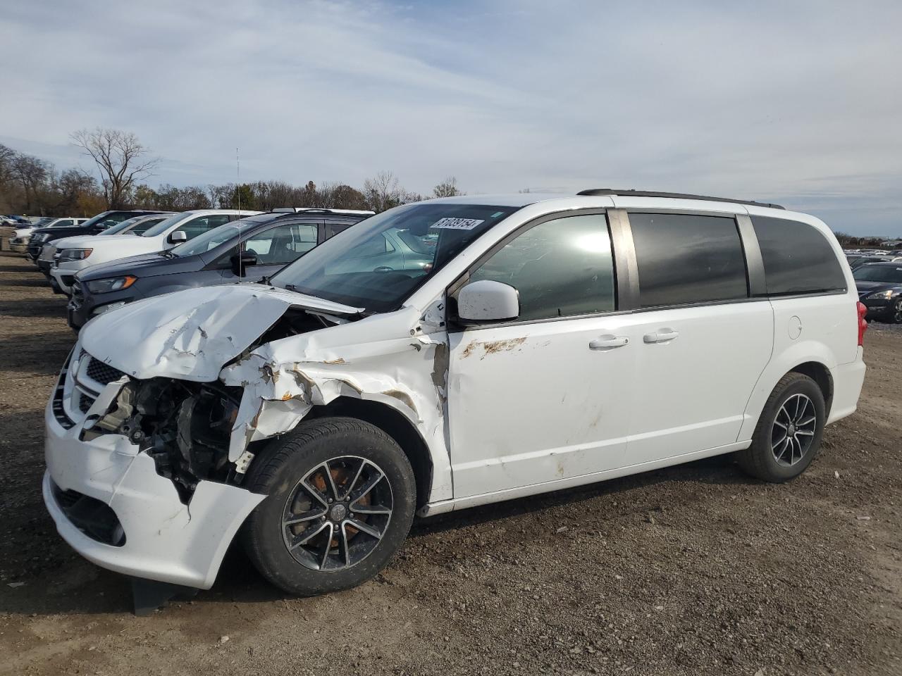 2019 Dodge Caravan - Image 1