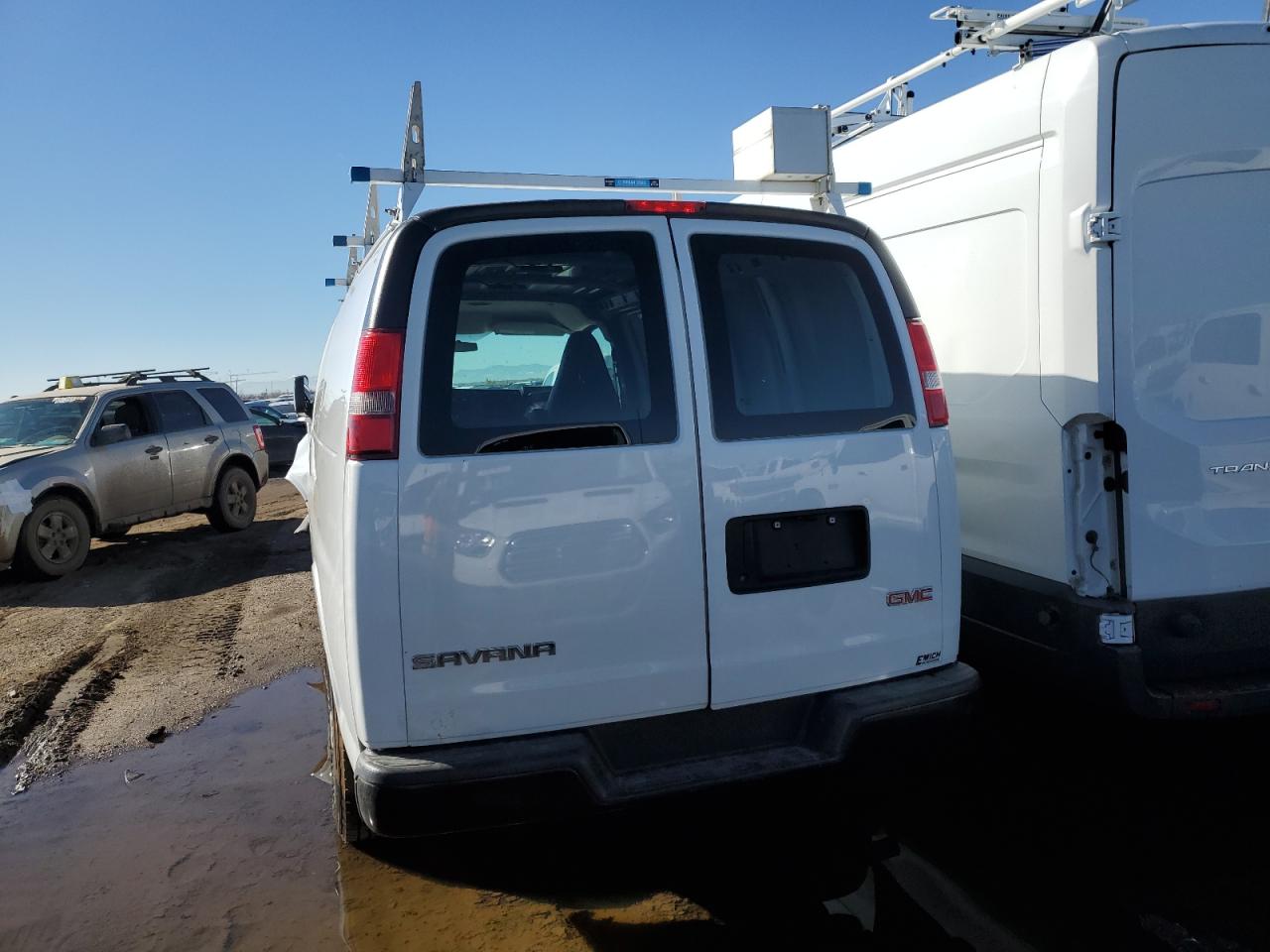 2017 GMC Savana - Image 6