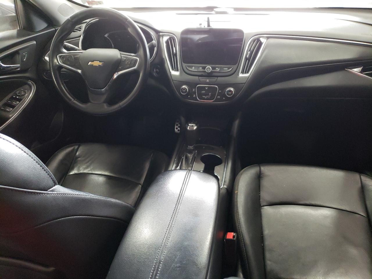 2016 Chevrolet Malibu - Image 8