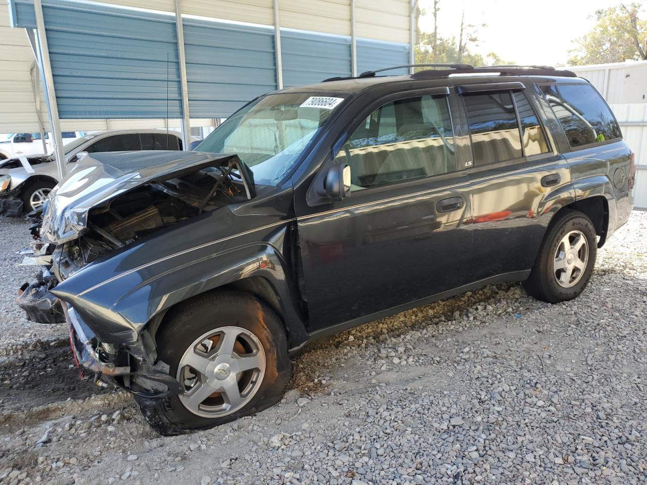 2004 Chevrolet TrailBlazer - Image 1