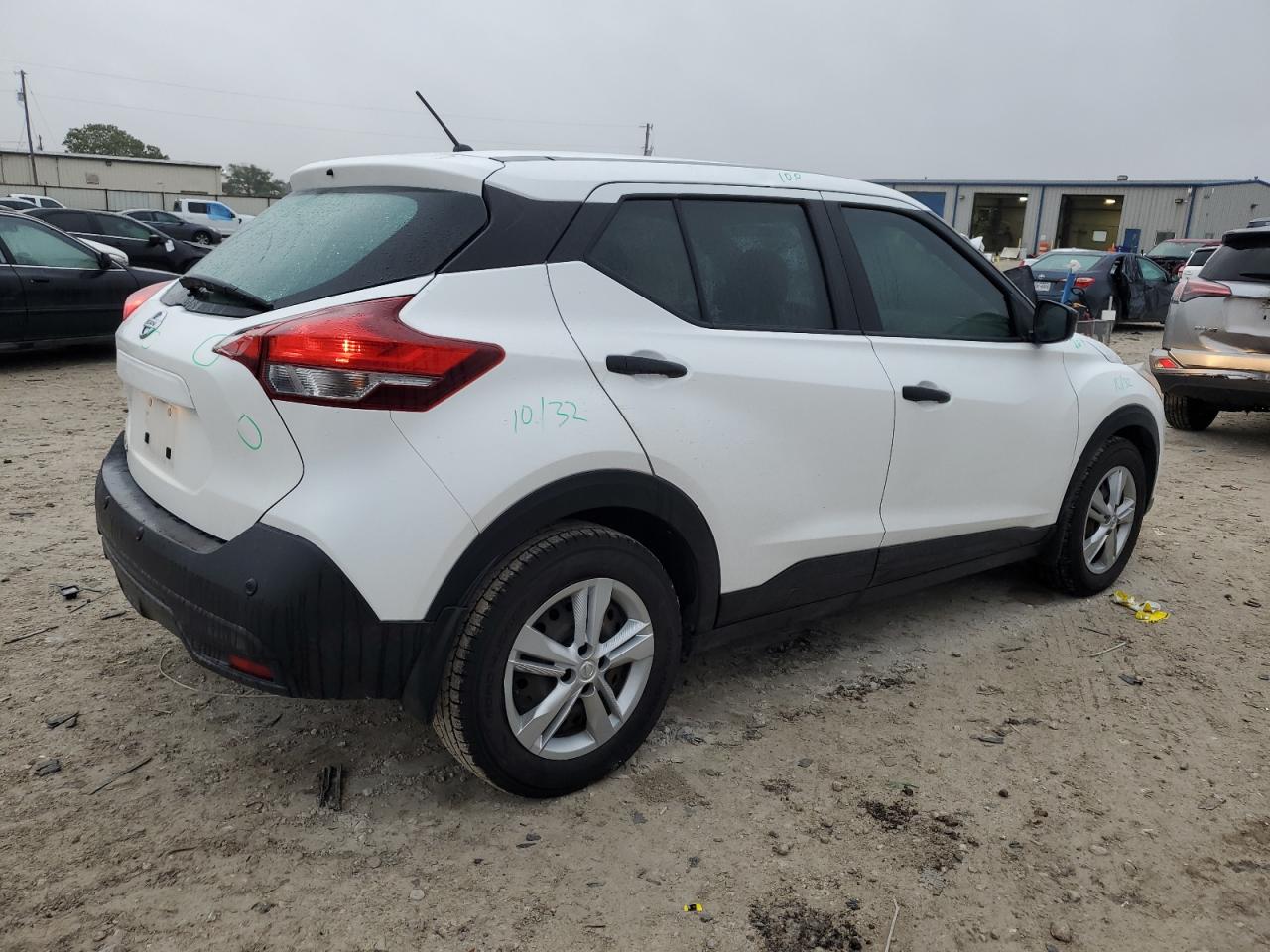 2020 Nissan Kicks - Image 3