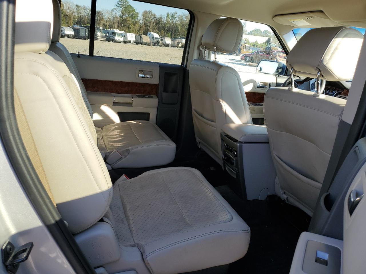2012 Ford Flex - Image 11
