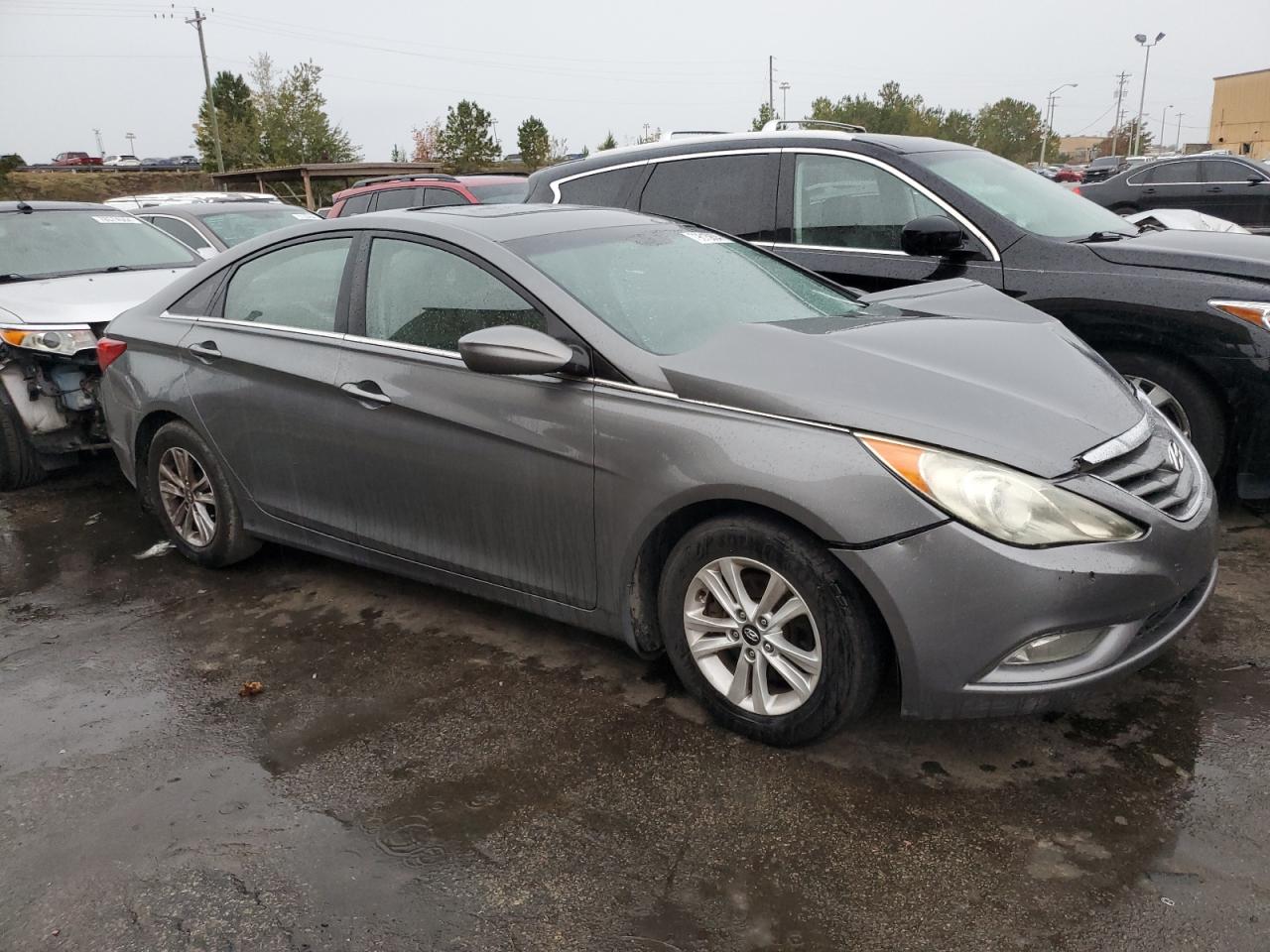 2013 Hyundai Sonata - Image 4