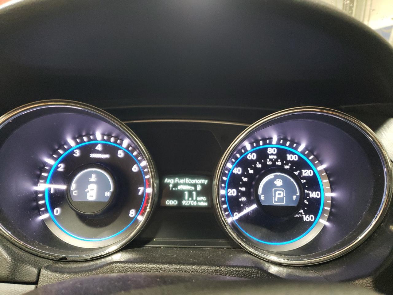 2014 Hyundai Sonata - Image 9