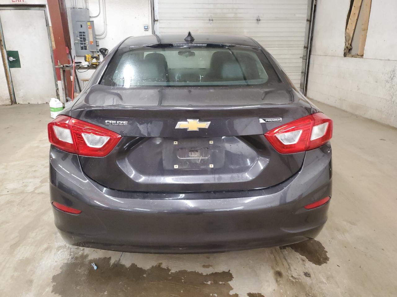 2017 Chevrolet Cruze - Image 6