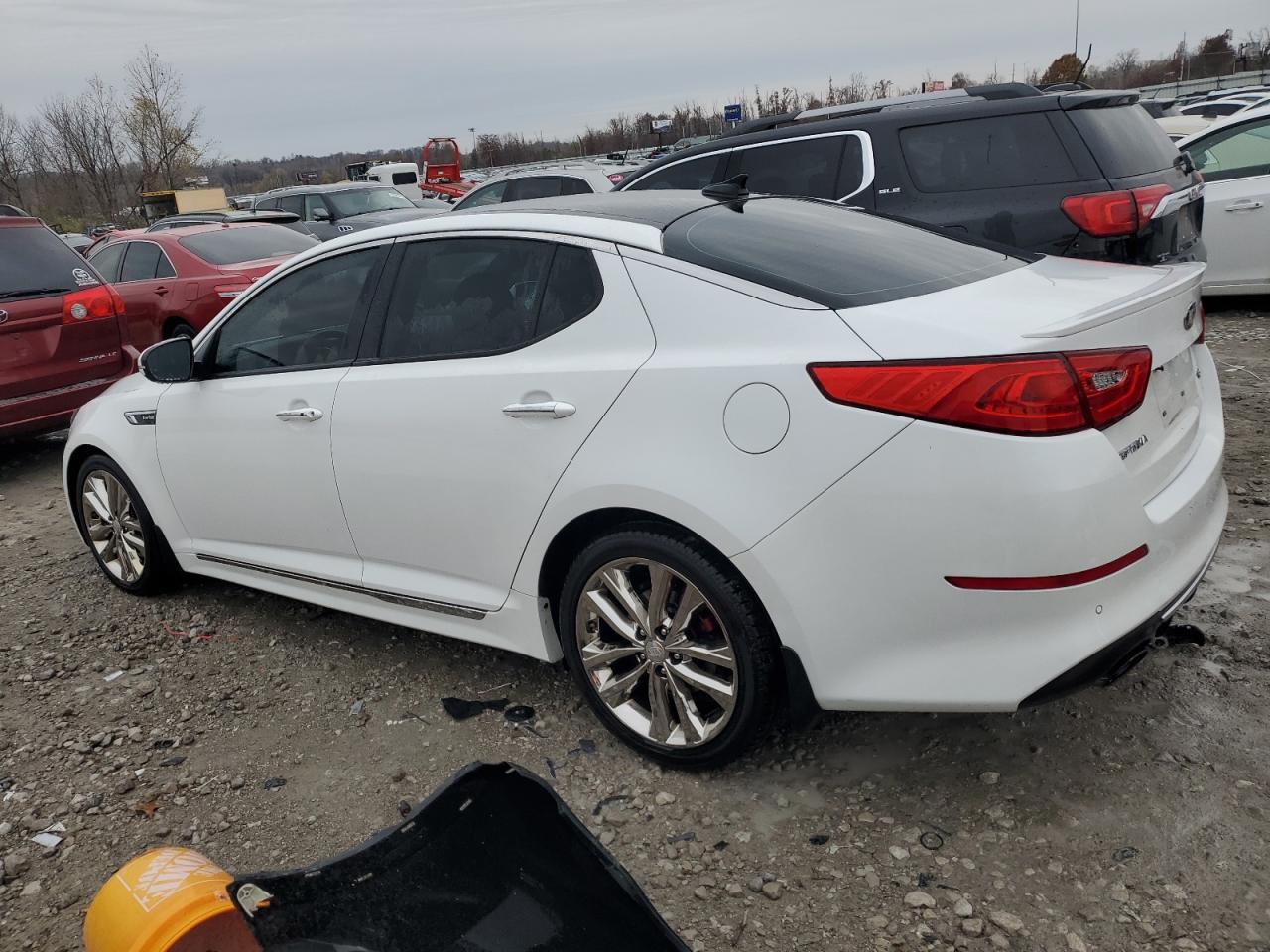 VIN 5XXGR4A67FG449259 2015 KIA OPTIMA no.2