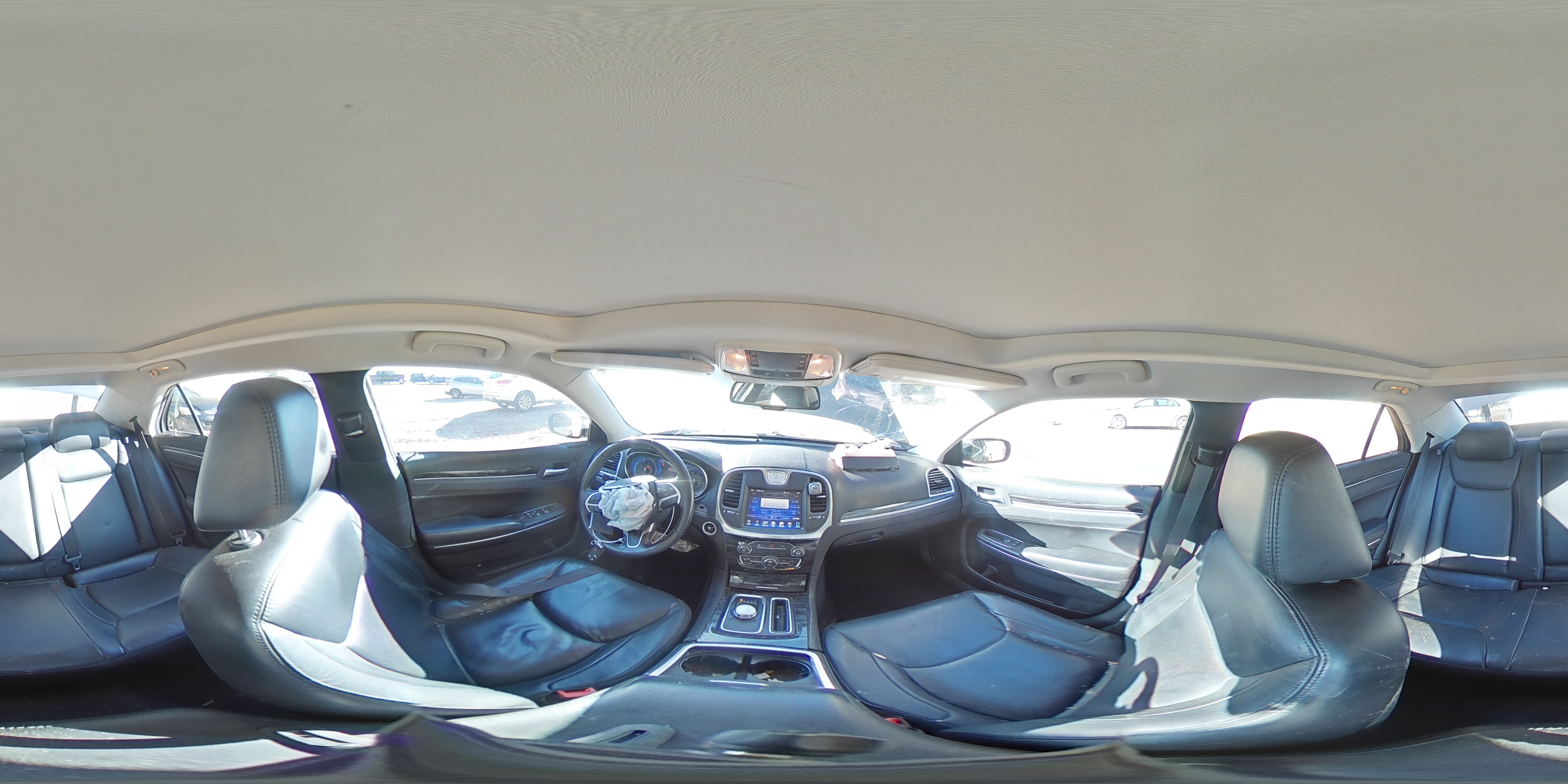 2016 Chrysler 300 - Image 13