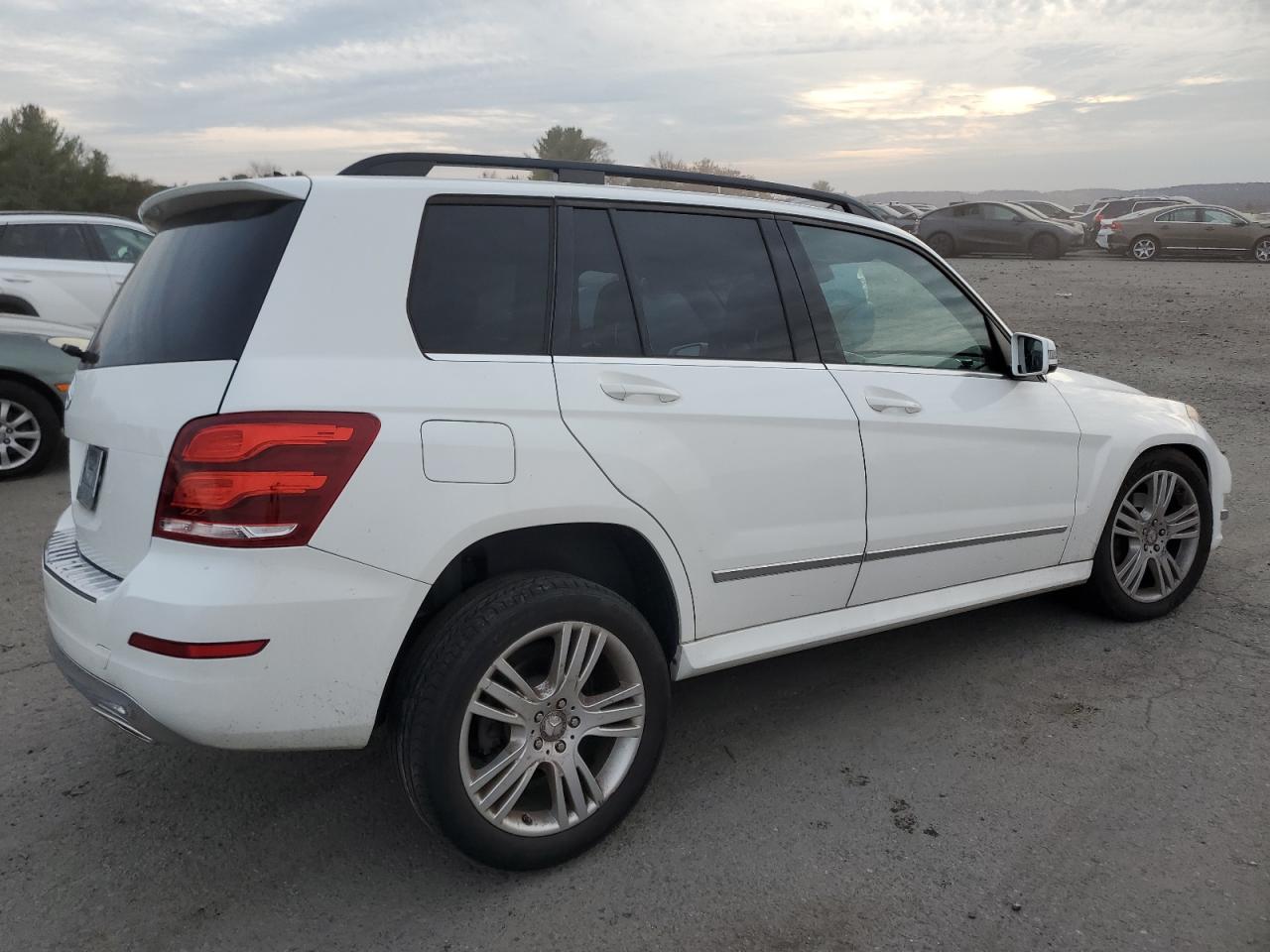 VIN WDCGG5HB4DG147779 2013 MERCEDES-BENZ GLK-CLASS no.3