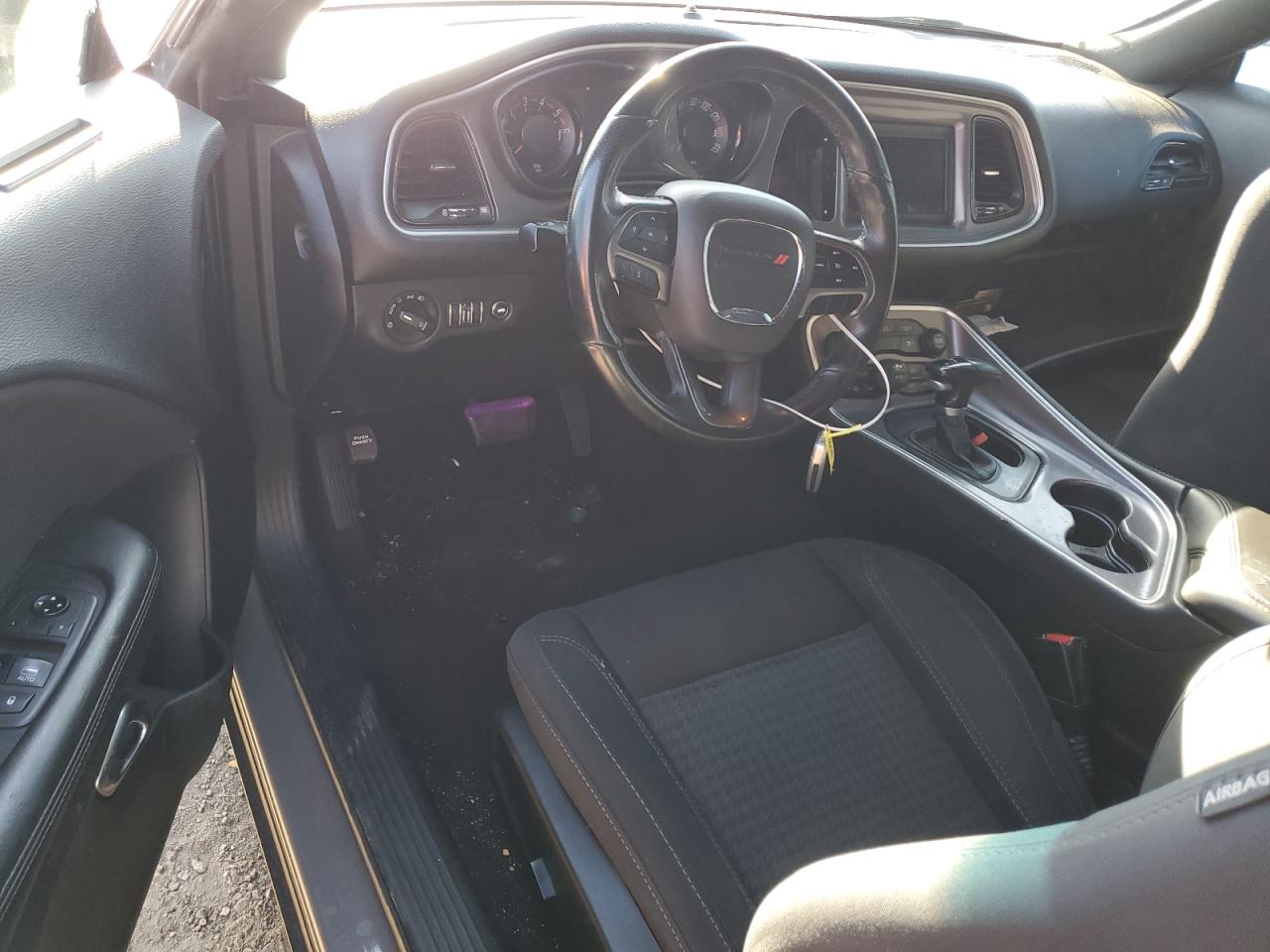 2019 Dodge Challenger - Image 8