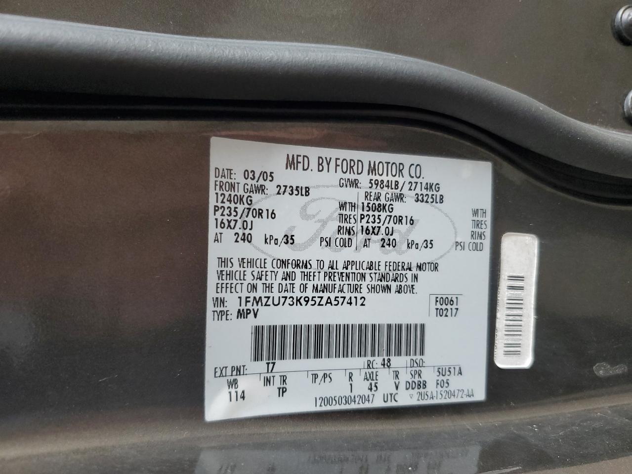 2005 Ford Explorer - Image 13