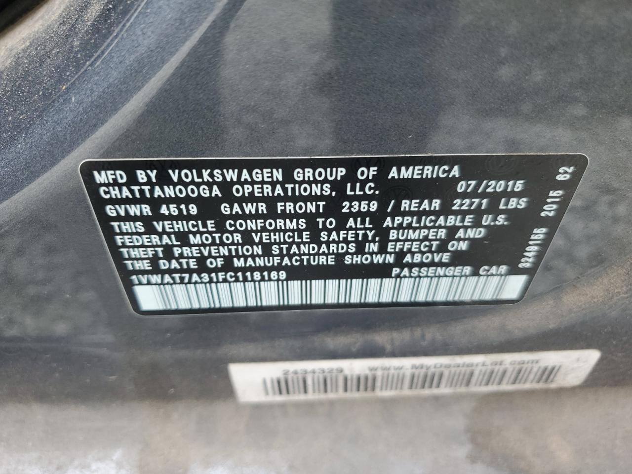 2015 Volkswagen Passat - Image 14