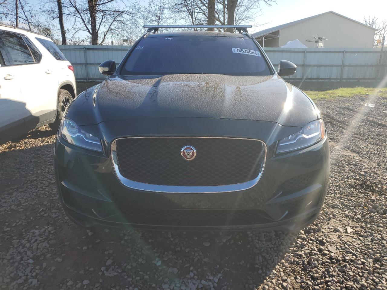 VIN SADCK2BV3HA889804 2017 JAGUAR F-PACE no.5