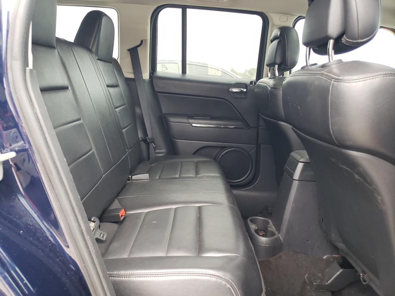 2013 Jeep Liberty (Patriot) - Image 11
