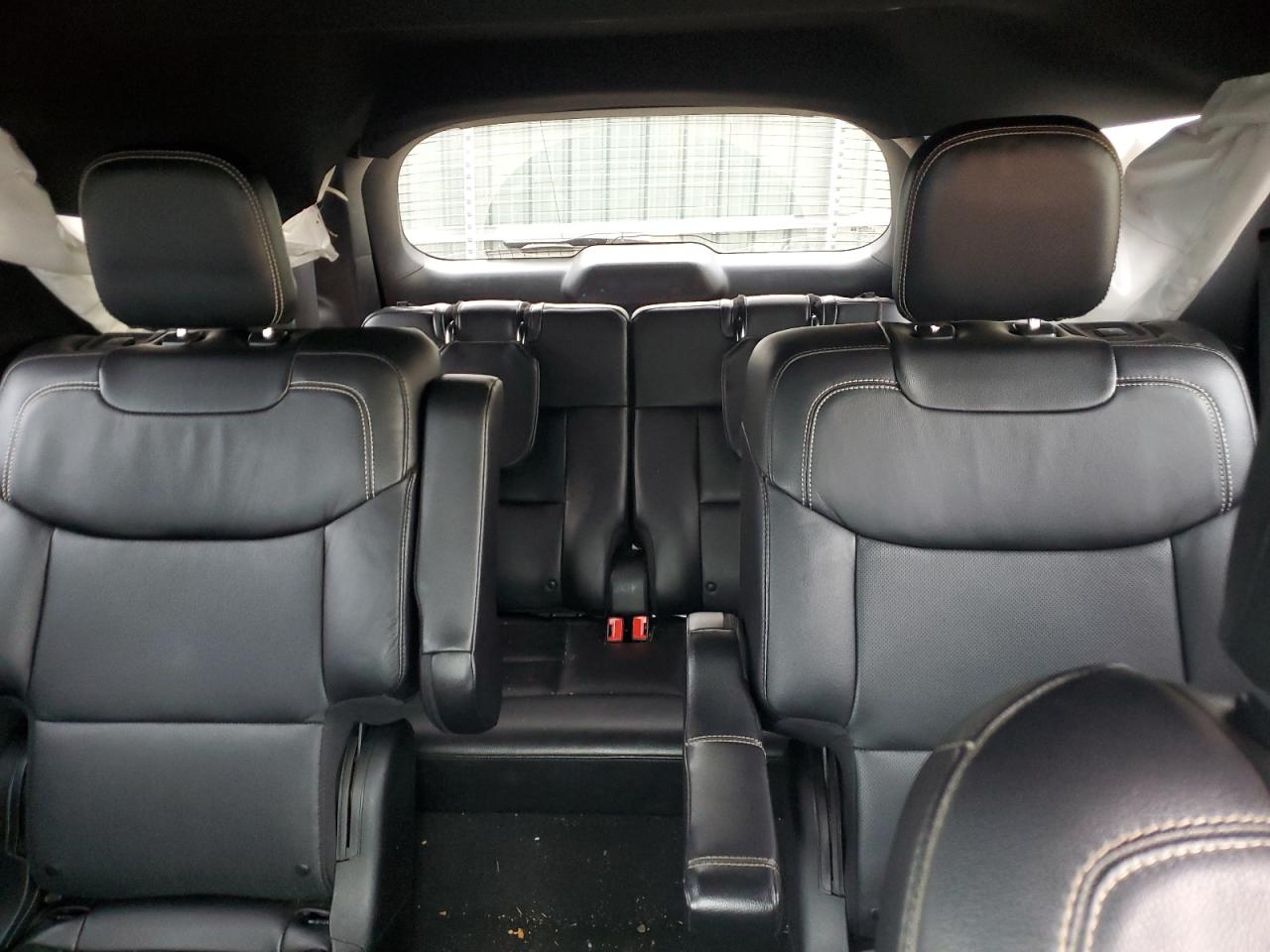 2020 Ford Explorer - Image 10