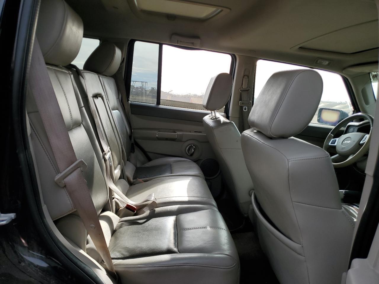 2008 Jeep Commander - Image 10