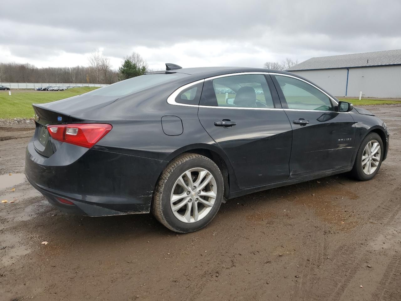 2016 Chevrolet Malibu - Image 3