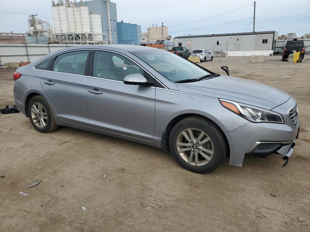 2016 Hyundai Sonata - Image 4