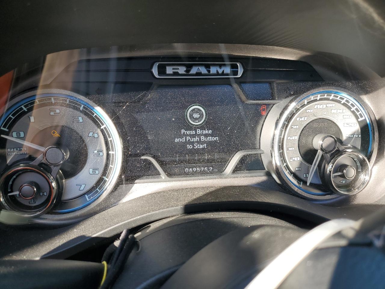 2019 RAM 1500 - Image 9