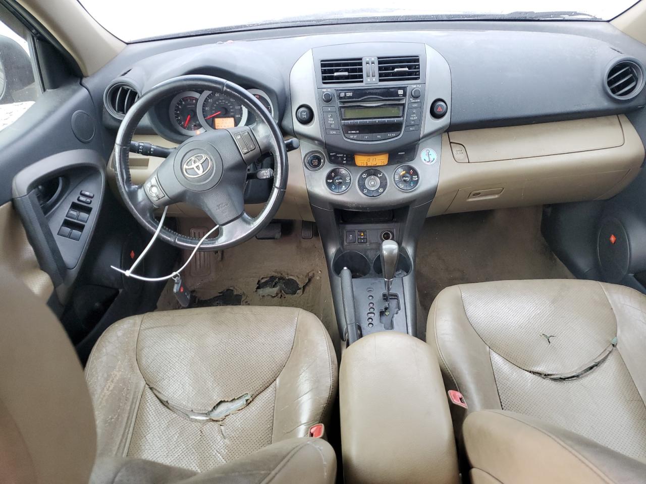 2011 Toyota RAV 4 - Image 8