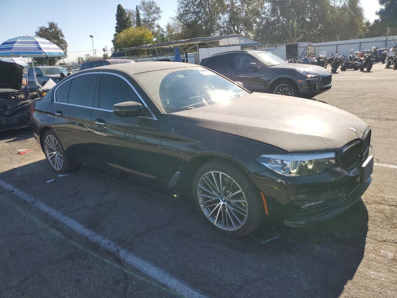 VIN WBAJA9C53JB252325 2018 BMW 5 SERIES no.4