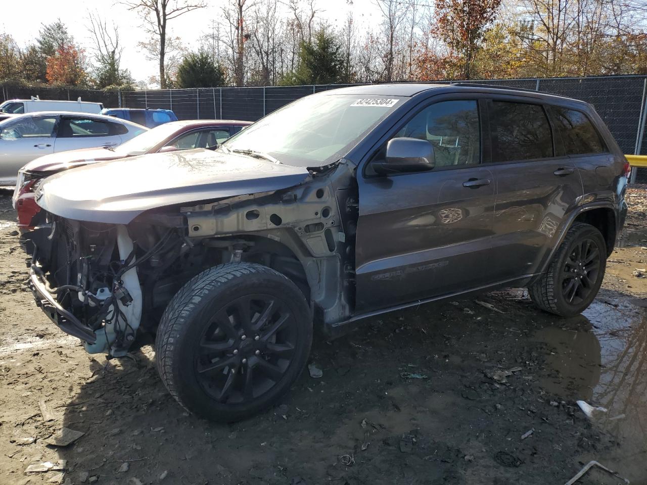 2017 Jeep Grand Cherokee - Image 1