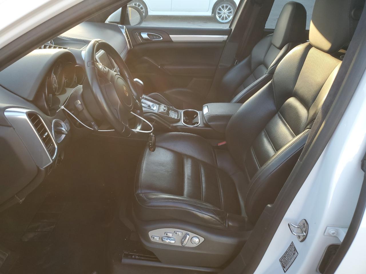 2014 Porsche Cayenne Gts VIN: WP1AD2A25ELA72319 Lot: 79962014