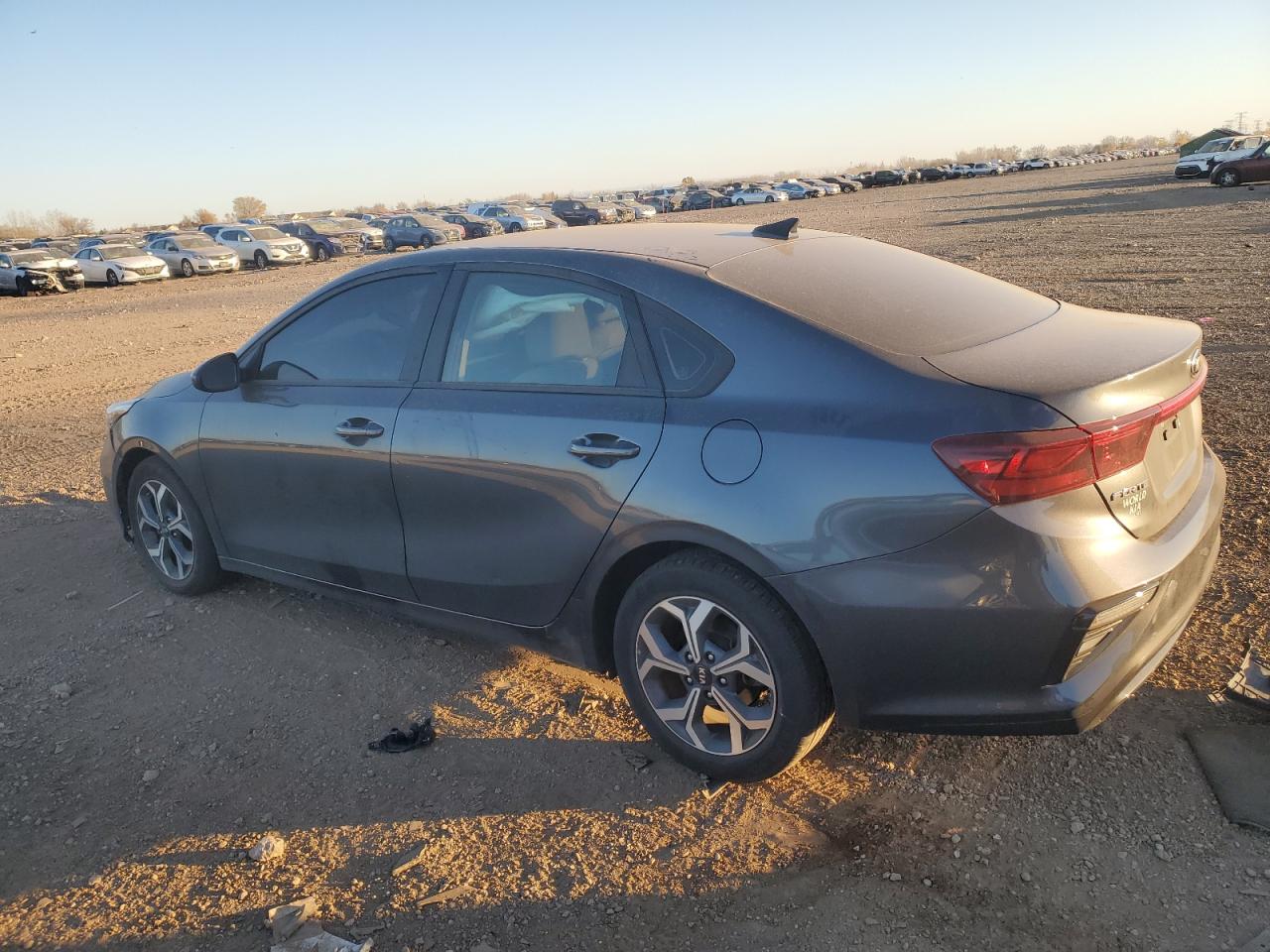 2021 Kia Forte - Image 2