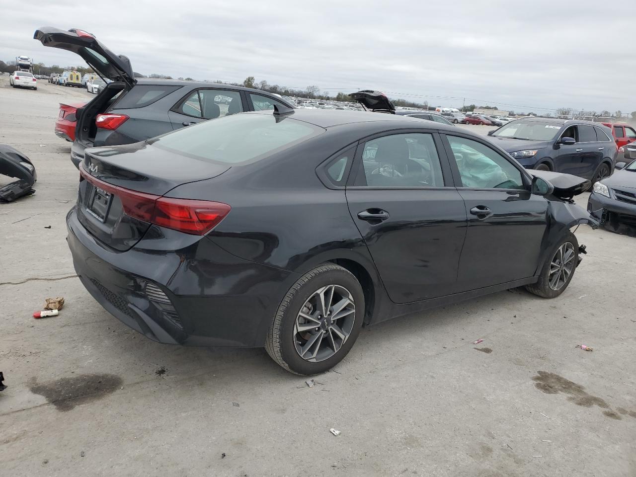 2024 Kia Forte - Image 3