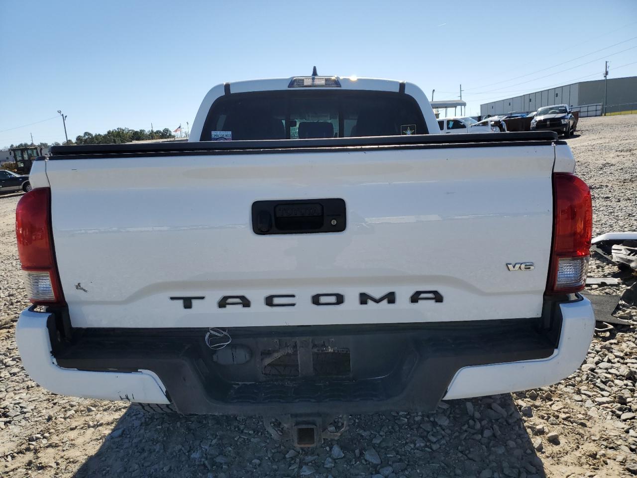 2016 Toyota Tacoma - Image 6