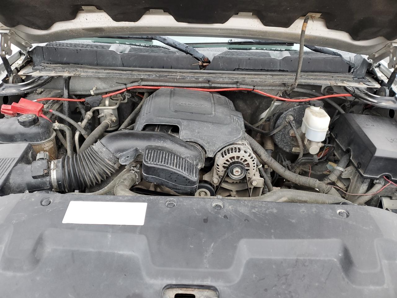 2010 Chevrolet Silverado - Image 11