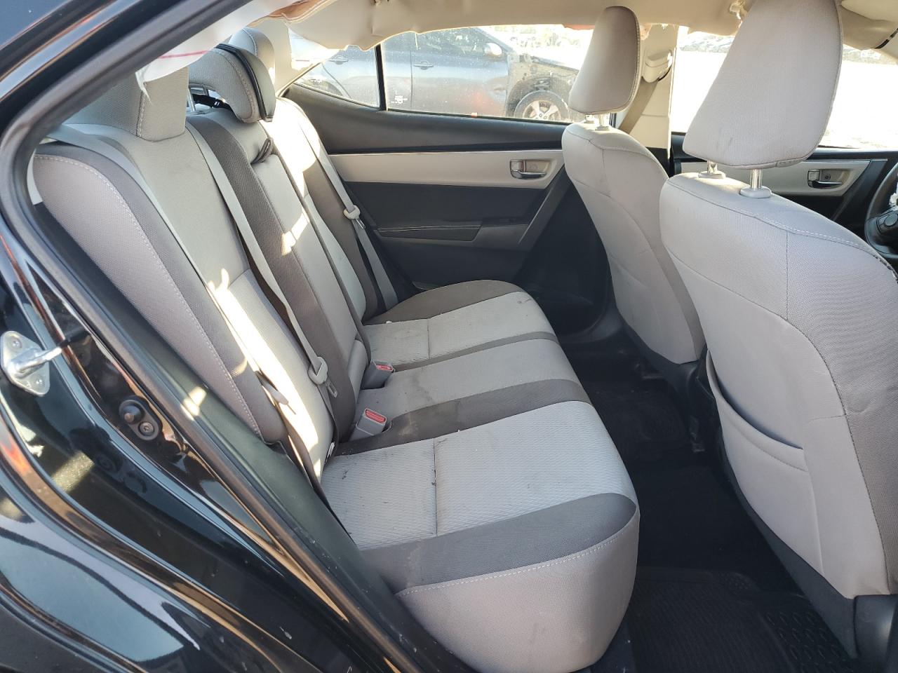 2018 Toyota Corolla - Image 10