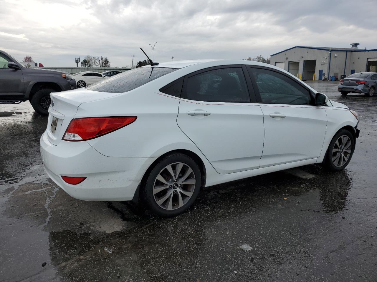 VIN KMHCT4AE5HU277023 2017 HYUNDAI ACCENT no.3