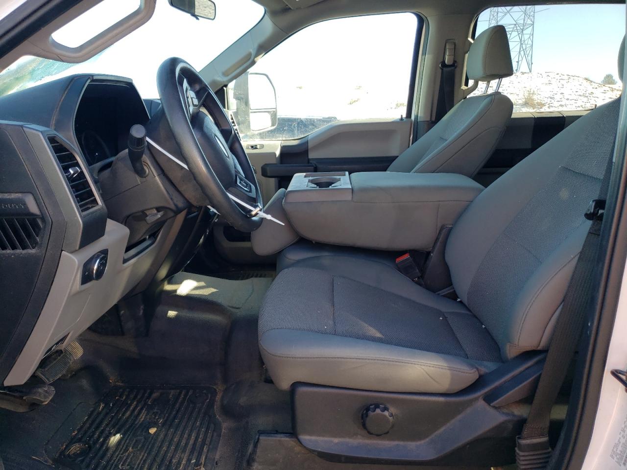 2021 Ford F350 - Image 7